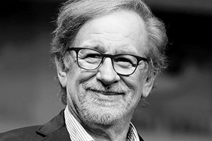 Steven Spielberg_e_300